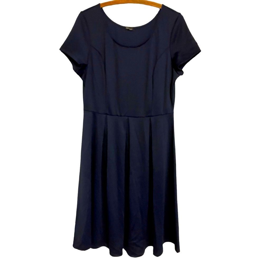 Willow by Mikarose Navy Classic Dress Size L